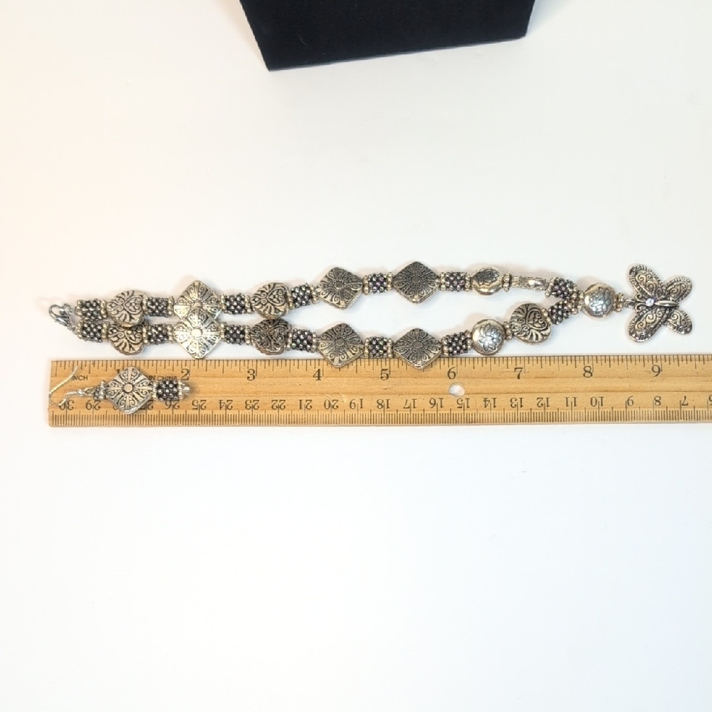 Elegant Silver Butterfly Jewelry Set - Picture 5 of 7